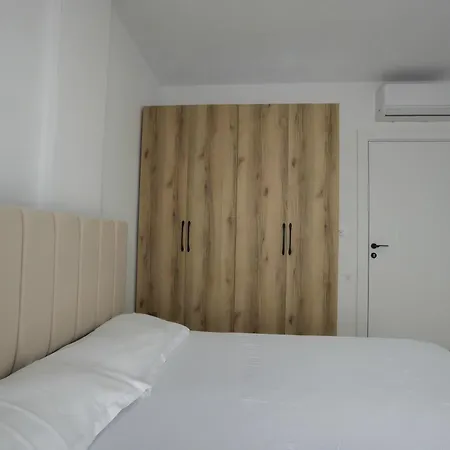Crown * Golem (Tirana)